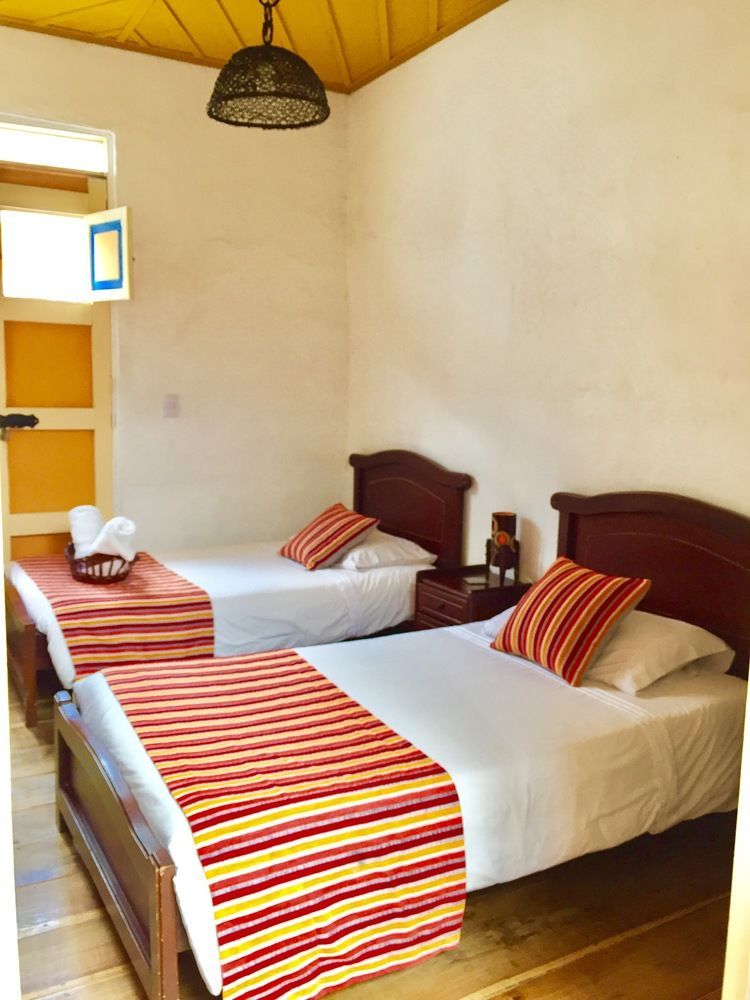 Hostal Ciudad De Segorbe سالنتو المظهر الخارجي الصورة